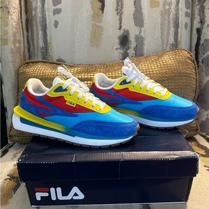 FILA Reno sneakers.